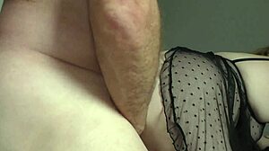 Valentýnský den creampie s masáží a blowjobem pro pána