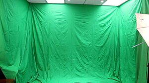 bambi dianna in clothed amateur photoshoot session