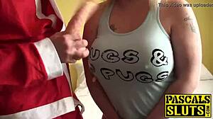 萨斯基娅被坏圣诞老人惩罚