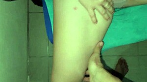 เล่นเกมกับน้องเลี้ยงขณะดูทีวี