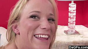 สาวมหาลัยบลอนด์สลัด Jewels West โดนแม่งแรง