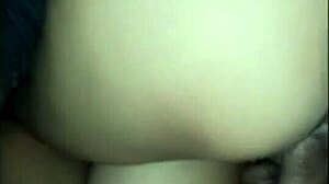 หญิงล่อลวงด้วยท่าดีและหน้าอกใหญ่ร้อนแรง