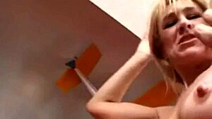 Hot milf with saggy tits gets anal 😍