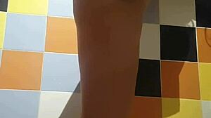 Couple Enjoys Homemade Fun With Squirting