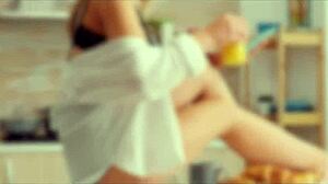 의붓엄마 Regan Lush, 박는 거 멈출 수 없어... 윽, 너무 깊어!