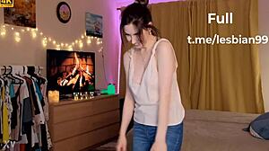 Masturbate Girl In Sexy Jeans