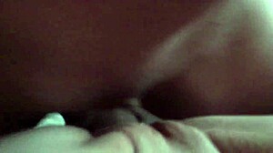 die enge pussy eines teens wird im freien gefickt