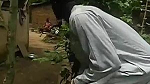 Tertangkap Bang Adik Tiri di Rumah Nenek, Dia Ikut Bergabung! 😱