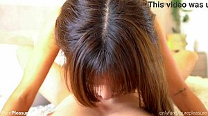 Sexy Latina strapon hra uspokojuje jeho análne chúťky