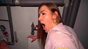 Podrywam lubieżne nastolatki Alexis i Lexi za kasę