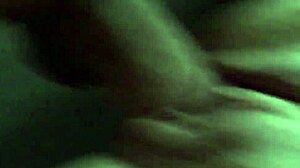 die enge pussy eines teens wird im freien gefickt