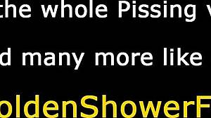 上品なオバサンオナニーで金シャワーとストッキングフェティシ！