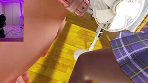 i'm chilling with my vr girlfriend, she's japanese and cute