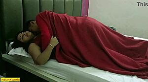 뜨거운 바비가 젊은 18+ 데바르 애인과 소프트코어 섹스 즐김