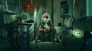 هل تريد رؤية عروس فاجرة تتمايل حتى النشوة؟