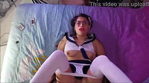 Daniela Hyperversos implora por anal em cena hentai