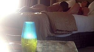 Chceš vyriebať moju tučnú ženu v doggy štýle?