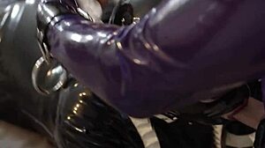 Miss Maskerade latex-par knepper mester før bondage! 🔥