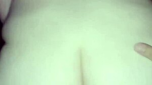 Amateur rides to creampie in homemade scene