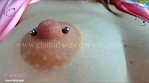 teen masturbates to orgasm on sellapink cam