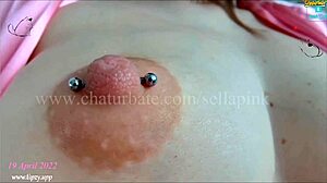 teen masturbates to orgasm on sellapink cam