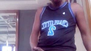 rio de janeiro hustler cums hard on video call, damn!