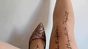 This asian babe seduces with her feet in stockings 😍