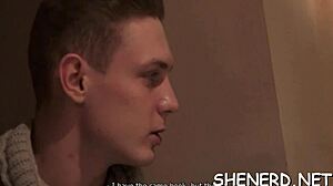 あの落ち着いた18歳メガネ女子がチンポで大暴走