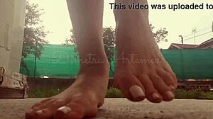 Bare Feet Worship in Detailed Fetish Scene