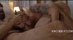 Paman Tinggi Memulai Affair Rahasia dengan Keponakan Pendek dalam Fantasi Terlarang