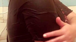 Strange fetish for wet arm, part 1