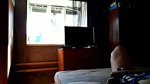 milf toys herself wild for window cleaner’s eyes