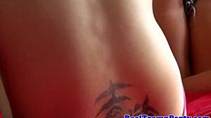 रियल पार्टी टीन वाइल्ड ऑर्गी ब्लोजॉब के साथ करते हैं।