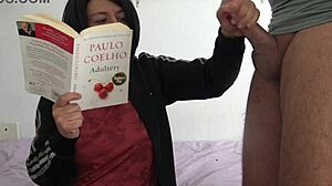 프랑스 계모, 책 읽다가 뜨거운 사정으로 그를 미치게 만들다!