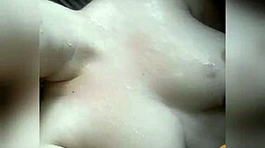 vizinha casada muito gostosa me mandando vídeo íntimo dela pra mim enquanto o marido não está em casa