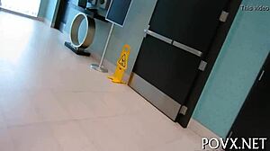 Modelo porno Lily Lovettes POV sucio