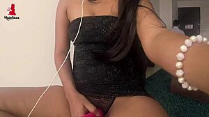 Is this latina secretary masturbating at work?