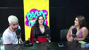 Leleco kissing two hot naughty chicks! 🔥