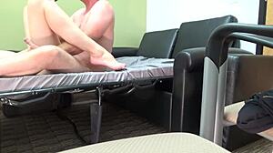 Zelda 18+ studente krijgt intense anale seks op college