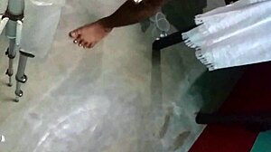 Огромный член нового парня долбит меня жестко