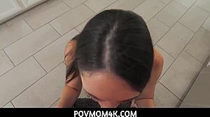 Ashley Wolf w intymnym drażnieniu