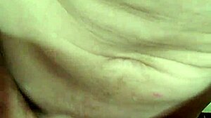 वीडियो गीली मोटी चूत की मस्तurbation दिखाता है