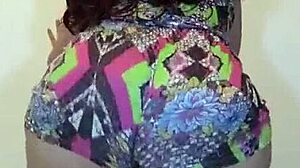 Bruninha gg dances with bbw big ass