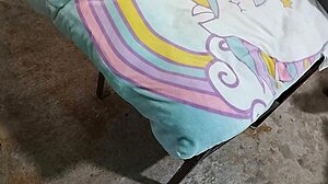 No te detengas, mastúrbate conmigo