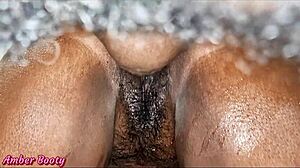 Man, jag fick flera squirting-orgasmer genom att äta hennes rumpa och gnida den där klitten!