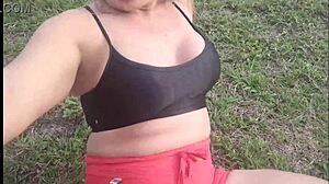 perfect spot for wild fun with bianca naldy... deepthroat on the street! 😜