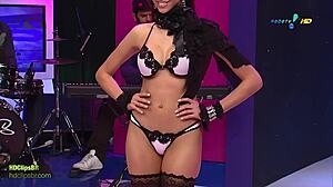 The sixth lingerie parade is complete and superpop