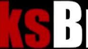 의붓오빠가 아리아 리를 기회만 있으면 박아