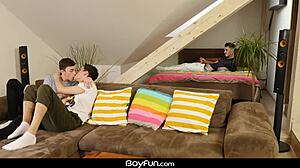 Чешки twink в тройка без презерватив с Boyfun