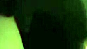 Simonas nervøse første naken yoga video